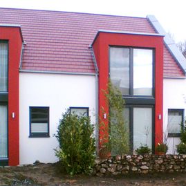 Fassadengestaltung Einfamilienhaus - Referenzen - Malerbetrieb Bohm